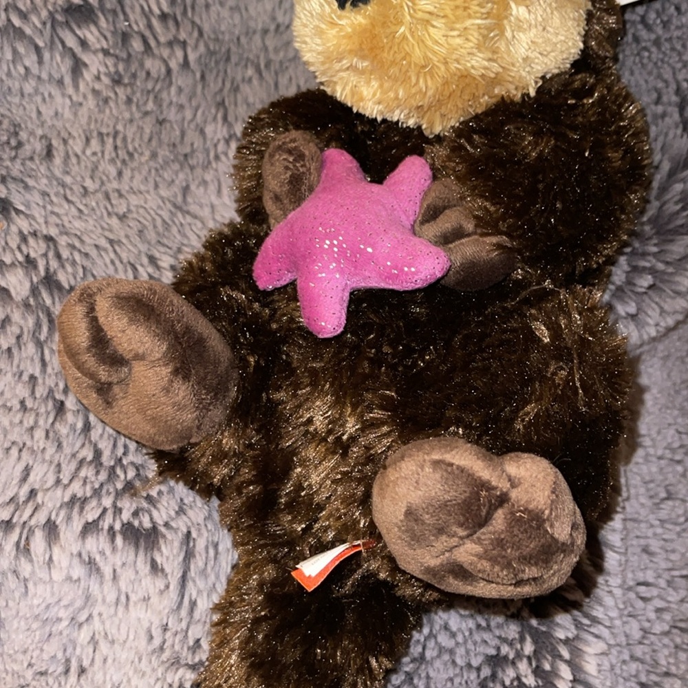 Wild Republic Plush Otter Stuffed Animal Pink Starfish NEW - Picture 3 of 6